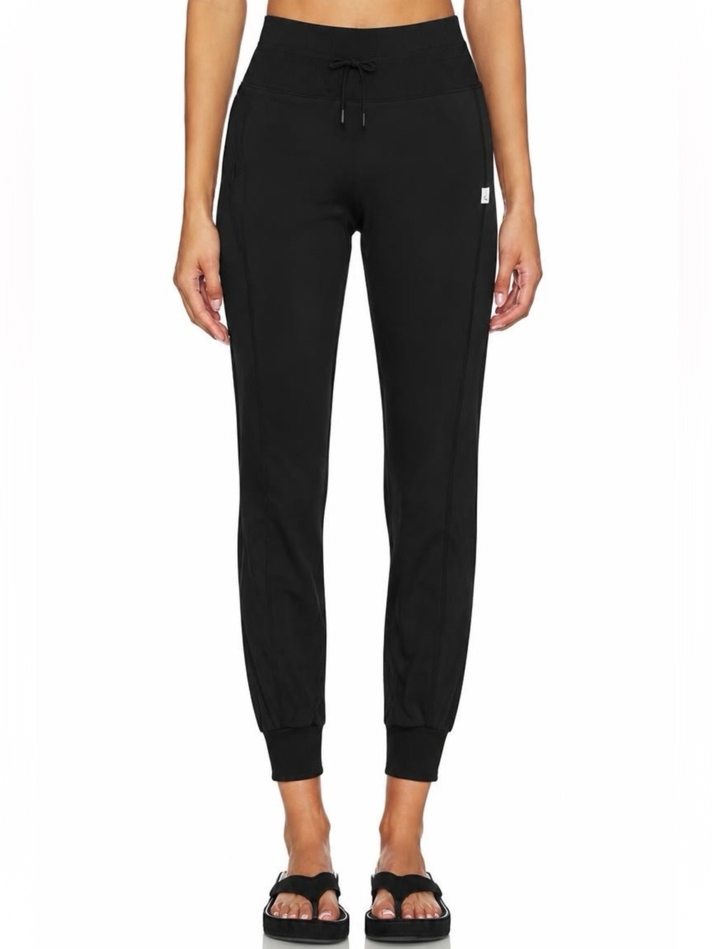 Vuori Daily Jogger